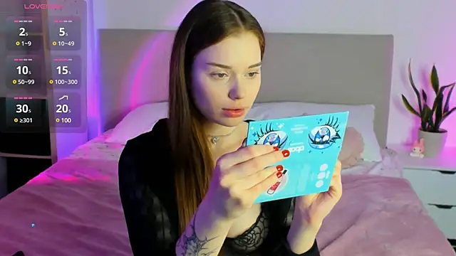 Lisa Moones online show from 03.14.25