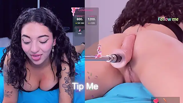 Snapshot of Amellia_rous chatting on 02.02.25 Amellia rous online show from 02.02.25