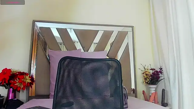 sara williams01 online show from 03.21.25