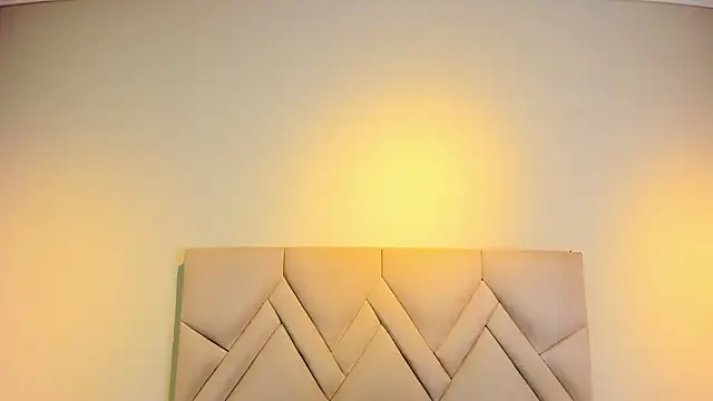 Isis Osman online show from 03.02.26