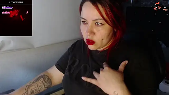 Bruja  Scarlata online show from 12.16.24