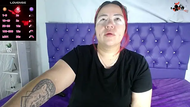 Bruja  Scarlata online show from 12.17.24