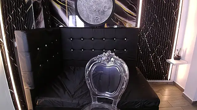 Bruja  Scarlata online show from 10.06.25