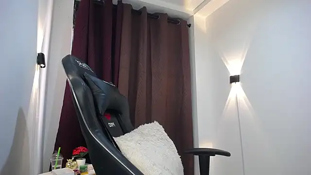 janna isa online show from 01.21.25