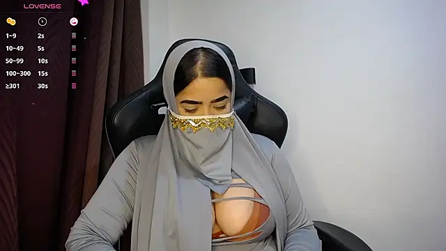 janna isa online show from 03.18.25