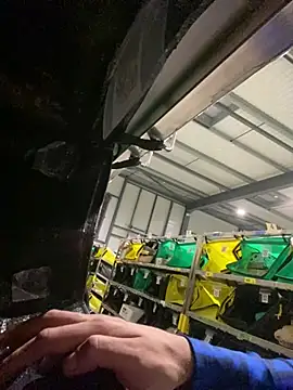 Snapshot of benben190 chatting on 02.15.25 benben190 online show from 02.15.25