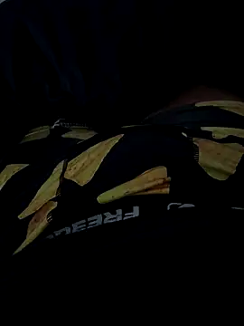 Snapshot of benben190 chatting on 10.13.25 benben190 online show from 10.13.25