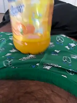 Snapshot of benben190 chatting on 10.14.25 benben190 online show from 10.14.25