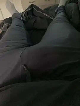 Snapshot of benben190 chatting on 10.22.25 benben190 online show from 10.22.25