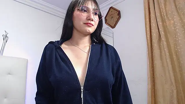 Chloe Brownx online show from 03.10.25