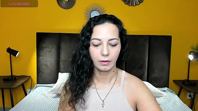 Linda Insatiable online show from 03.05.25