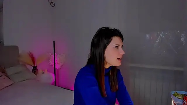 Snapshot of Laura_Leee chatting on 02.02.25 Laura Leee online show from 02.02.25