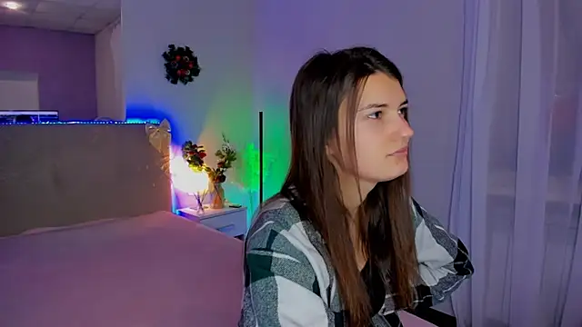 Laura Leee online show from 01.17.26