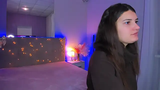 Laura Leee online show from 02.26.26