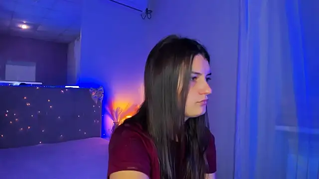 Snapshot of Laura_Leee chatting on 07.17.26 Laura Leee online show from 07.17.26