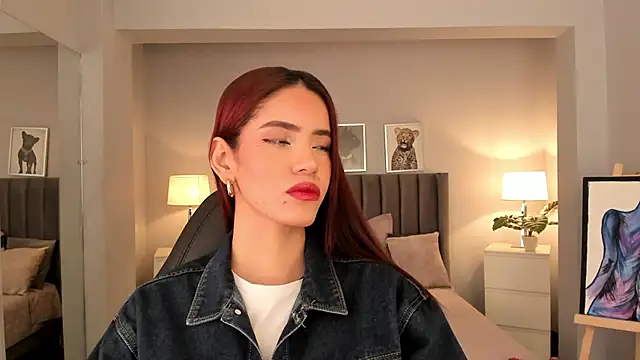 Madie  collins online show from 01.04.25