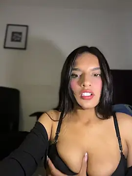 Snapshot of Dulceeany chatting on 07.30.26 Dulceeany online show from 07.30.26