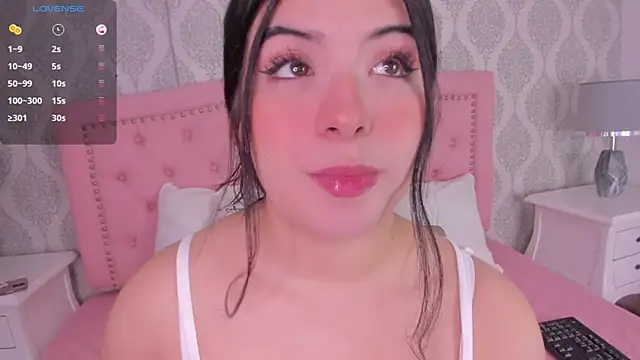 Snapshot of martina_rivera_ chatting on 01.15.25 martina rivera online show from 01.15.25