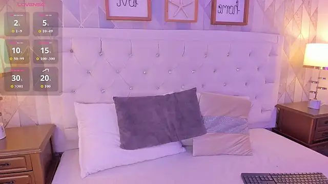 martina rivera  online show from 06.04.26