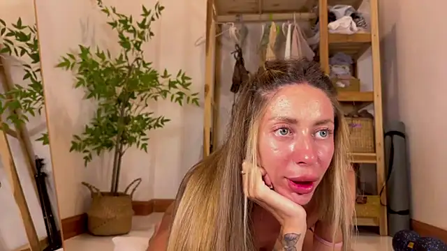    art online show from 11.04.25