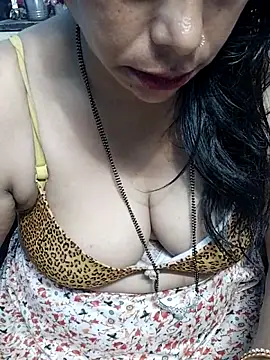 Urmila bhabhii online show from 10.11.25