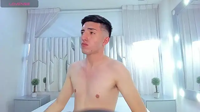 Un Slutty online show from 03.03.25