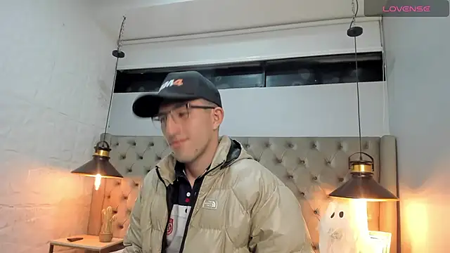 Un Slutty online show from 10.10.25