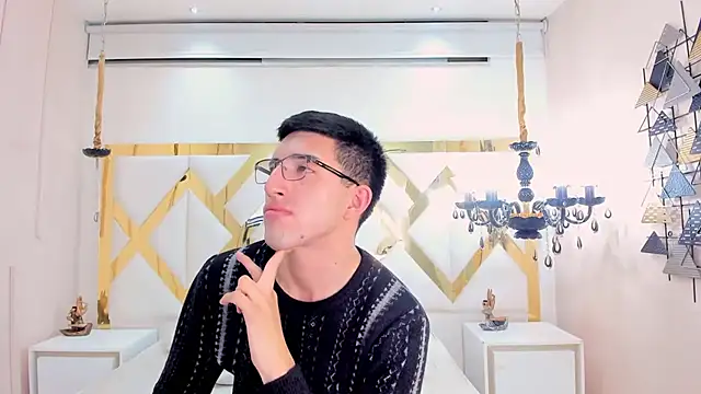 Un Slutty online show from 10.23.25