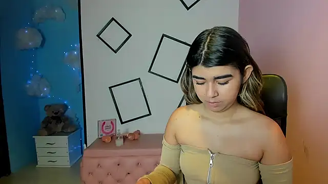 NahomiConnor  online show from 09.23.25