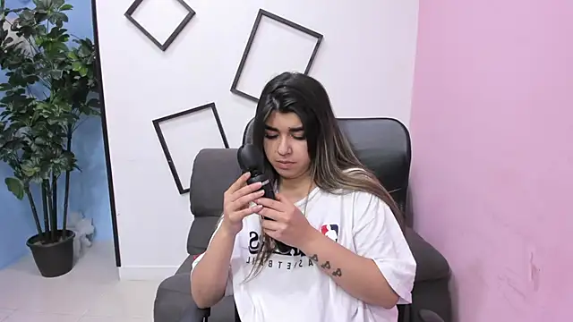 NahomiConnor  online show from 03.07.26