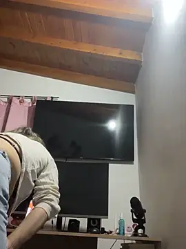 Sabrina Hall  online show from 10.04.25