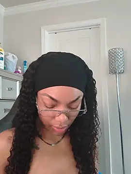 butterflybootyy online show from 05.22.26