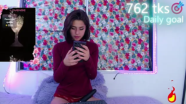 -Gwen- online show from 01.17.25