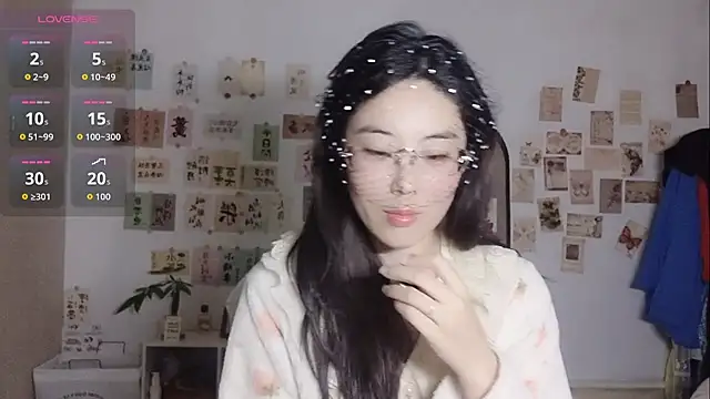 alisa-520 online show from 10.28.25