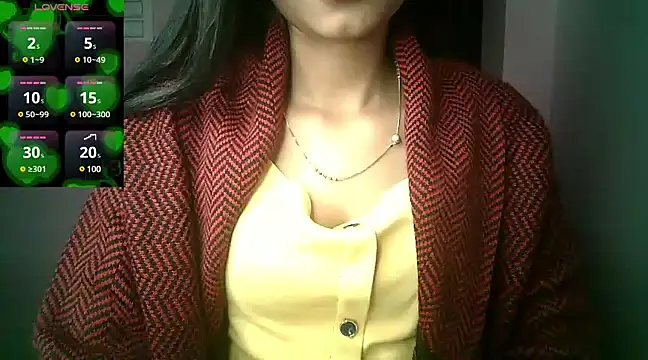 Snapshot of Aaisha_urs chatting on 01.08.25 Aaisha urs online show from 01.08.25