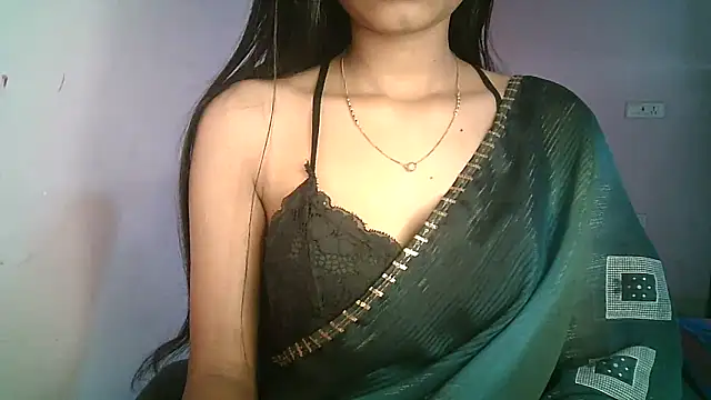 Snapshot of Aaisha_urs chatting on 02.08.25 Aaisha urs online show from 02.08.25