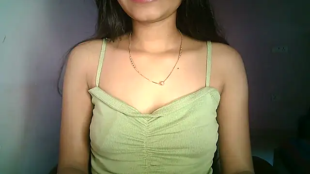Snapshot of Aaisha_urs chatting on 02.12.25 Aaisha urs online show from 02.12.25