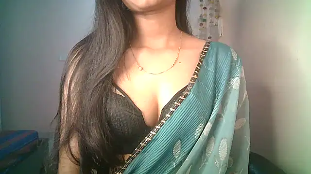 Snapshot of Aaisha_urs chatting on 02.19.25 Aaisha urs online show from 02.19.25