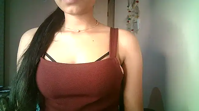 Snapshot of Aaisha_urs chatting on 02.25.25 Aaisha urs online show from 02.25.25