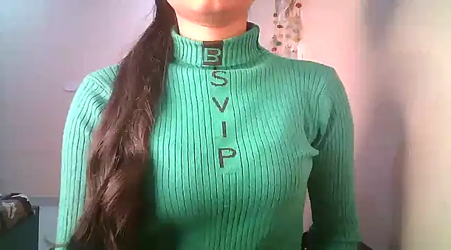 Snapshot of Aaisha_urs chatting on 02.25.25 Aaisha urs online show from 02.25.25