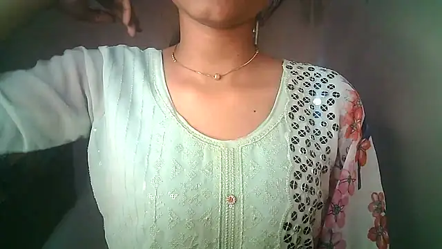Snapshot of Aaisha_urs chatting on 03.06.25 Aaisha urs online show from 03.06.25