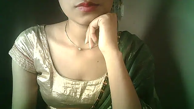 Snapshot of Aaisha_urs chatting on 03.08.25 Aaisha urs online show from 03.08.25