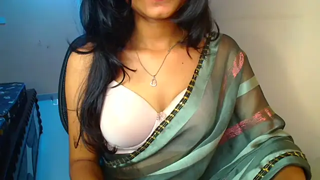 Snapshot of Aaisha_urs chatting on 09.12.25 Aaisha urs online show from 09.12.25