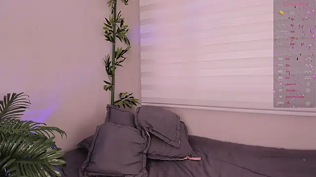 Snapshot of ariana_rosse__ chatting on 02.28.25 ariana rosse   online show from 02.28.25