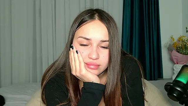 Snapshot of Brenda_M00n chatting on 03.15.25 Brenda M00n online show from 03.15.25