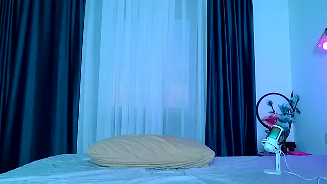 Snapshot of Brenda_M00n chatting on 10.03.25 Brenda M00n online show from 10.03.25