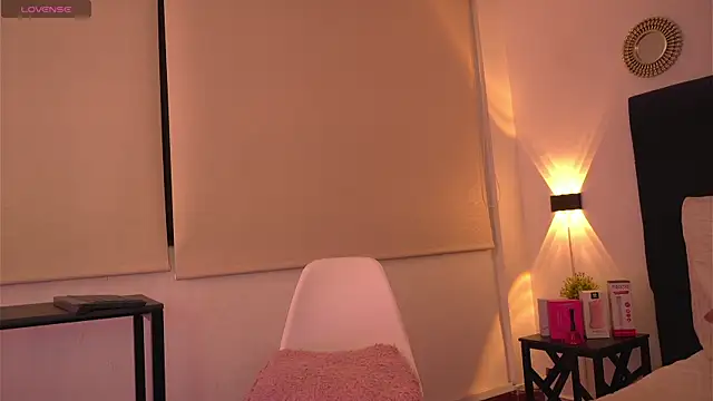 Snapshot of Chloe_Cherry21 chatting on 10.09.25 Chloe Cherry21 online show from 10.09.25