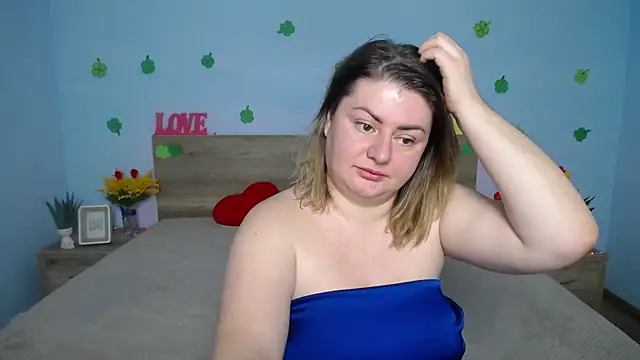 ZannaDreil online show from 03.21.25