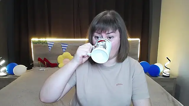 ZannaDreil online show from 10.06.25