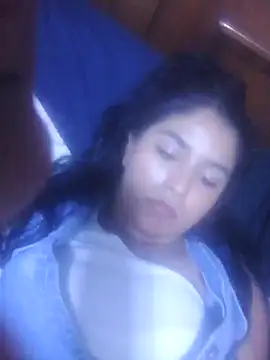 Snapshot of SINUECASTILLO chatting on 02.12.25 SINUECASTILLO online show from 02.12.25